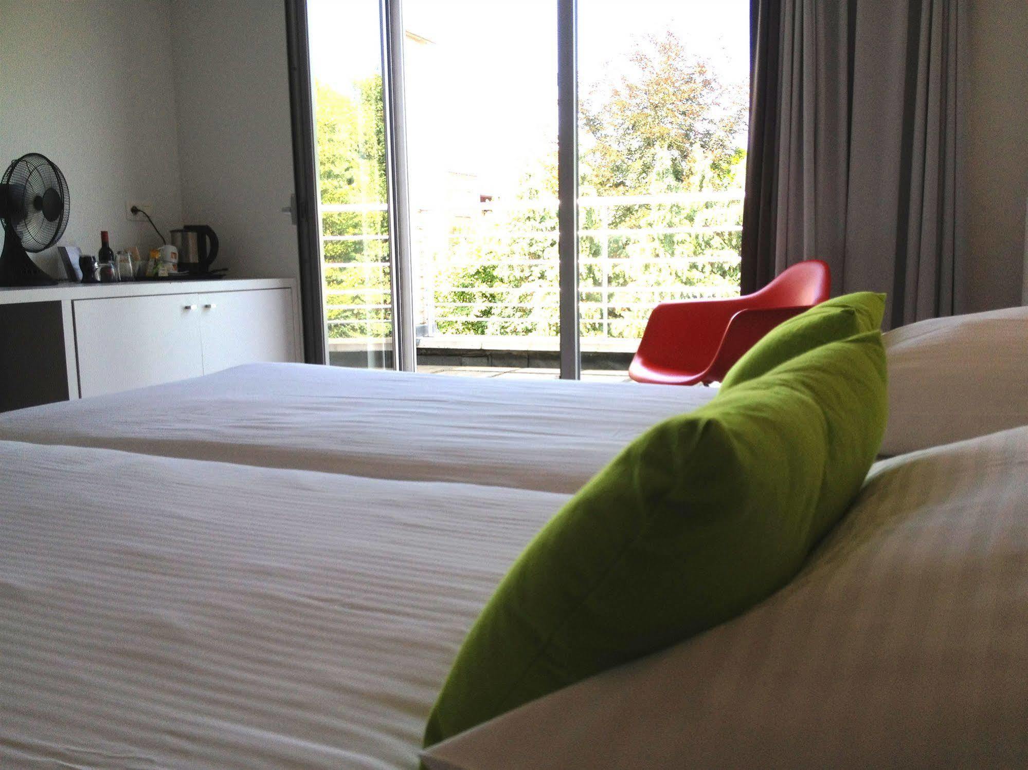 Corbie Hotel 3*