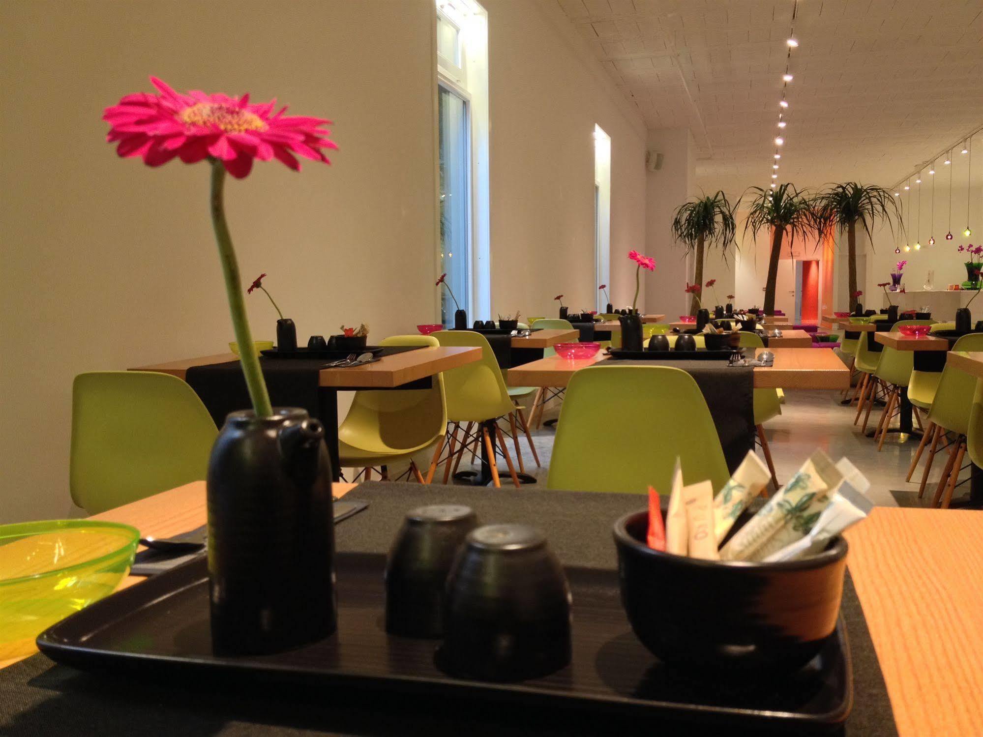 Corbie Hotel Geel